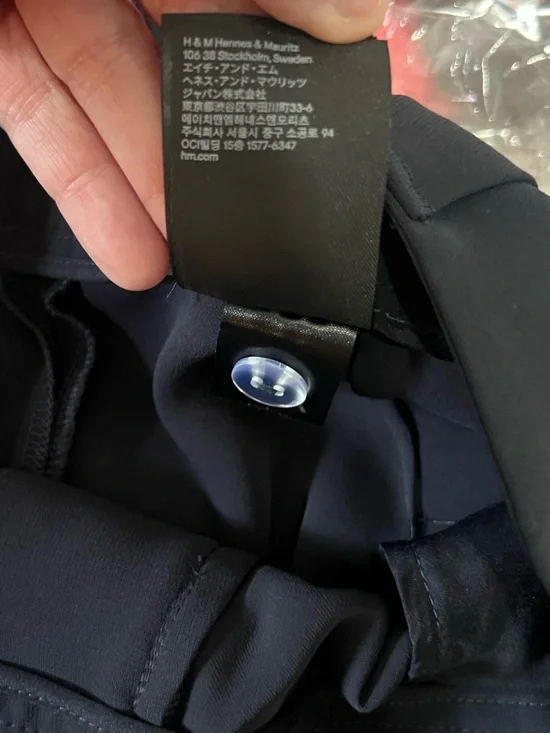 H&M Navy Tailored Shorts High Waist Pleated Chic Minimal Preppy Resort Size 10 - Picture 5 of 11